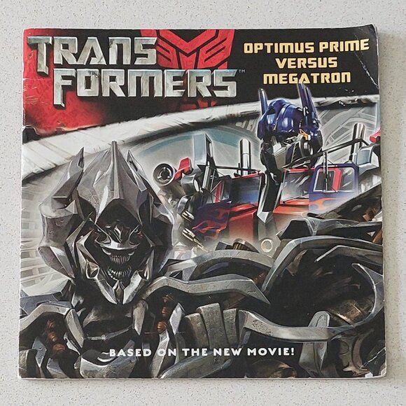 5 Super Hero Paperback Books - Picture 6 of 11